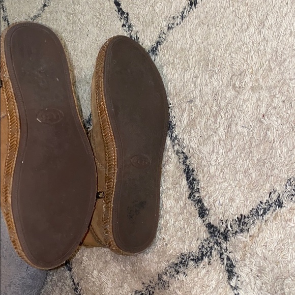 UGG - Picture 7 of 7